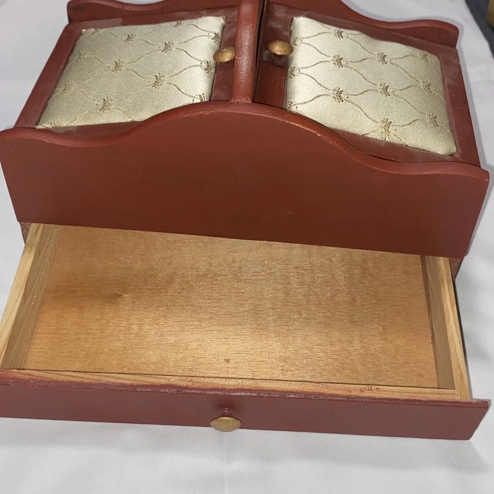 Vintage Sewing Work Box with Duel Pincushions and Drawer  velvet inside‎ top